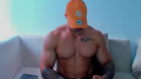 Iron online show from 10/08/25, 09:56