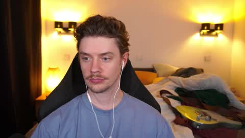 Sam online show from 10/02/25, 07:54