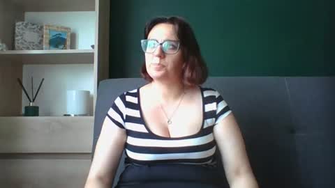 Paris online show from 07/14/26, 10:21