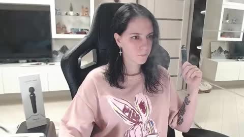 Irwi Tomboy online show from 12/20/24, 10:43