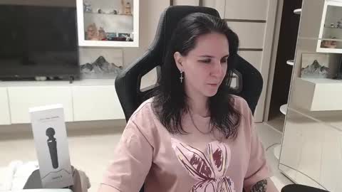 Irwi Tomboy online show from 03/02/25, 10:27