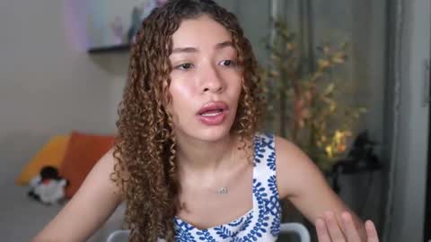 isa_____ online show from 11/16/25, 08:03