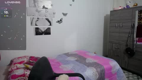 Isa online show from 02/13/25, 11:58