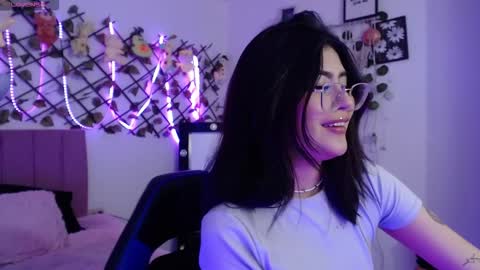 isabela online show from 10/07/25, 03:47