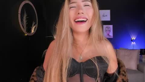 Isa Cortes  online show from 04/10/26, 03:39