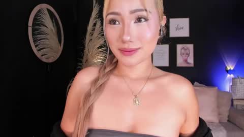 Isa Cortes  online show from 05/12/26, 02:36