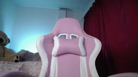 Isabella  online show from 09/11/25, 10:48