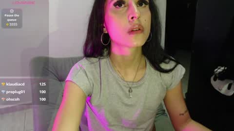Isabella Hall online show from 07/07/26, 06:47