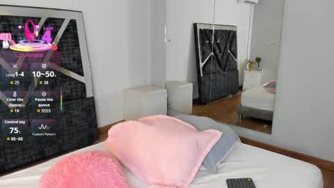 oIssaJonneso online show from 09/18/25, 12:29