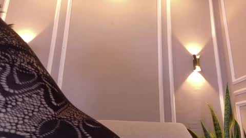 Isabella online show from 05/19/26, 12:11