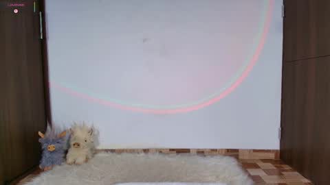 Isabella Laurentt  online show from 05/23/26, 12:16