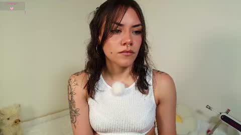 Snapshot of isa_laurentt chatting on 07/10/26, 02:05 Isabella Laurentt online show from 07/10/26, 02:05