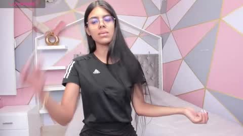    online show from 02/04/25, 06:38