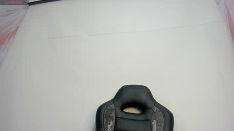    online show from 02/09/25, 08:22