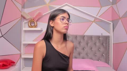    online show from 02/15/25, 08:33