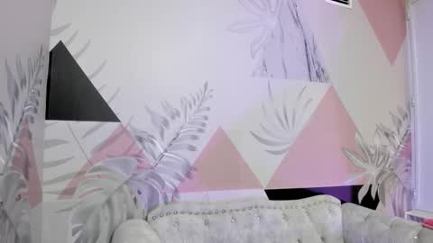    online show from 03/08/25, 10:22