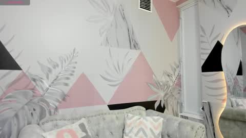    online show from 03/10/25, 10:15