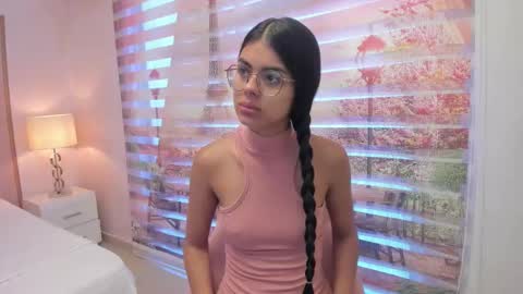    online show from 09/12/25, 11:54