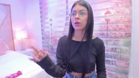    online show from 09/22/25, 11:01