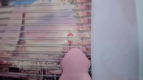    online show from 10/18/25, 03:31