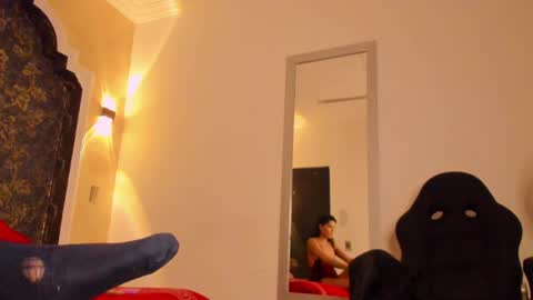 Isa  online show from 01/21/25, 04:16