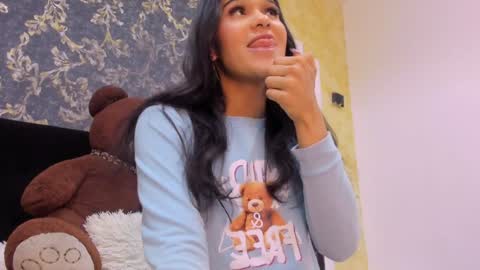 Isa  online show from 02/03/25, 07:10