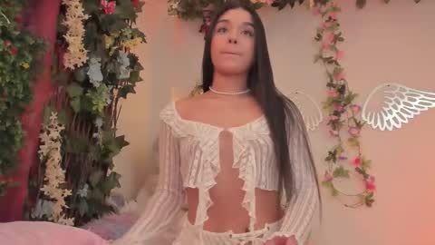 Snapshot of isa_nixon chatting on 09/19/25, 05:02 Isabella online show from 09/19/25, 05:02