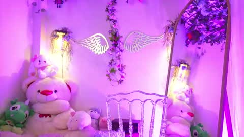 Isabella        online show from 01/07/26, 12:35