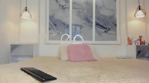 Isaa online show from 11/30/25, 01:15