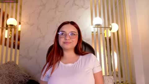 Snapshot of isaa_lopez chatting on 05/06/26, 11:48 Isa online show from 05/06/26, 11:48