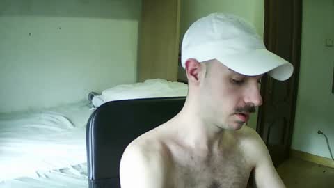 Isaac99c online show from 01/06/25, 10:57