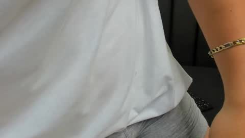 isaac_cryston online show from 02/07/25, 06:13