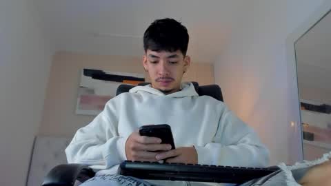 isaac_cryston online show from 12/20/25, 07:32