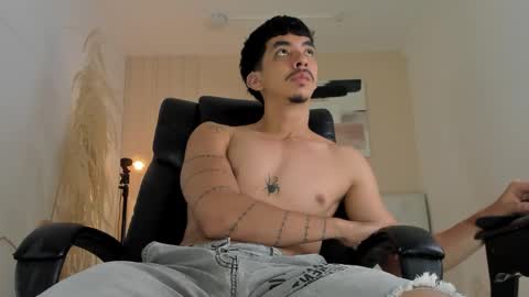 isaac_cryston online show from 01/10/26, 11:42