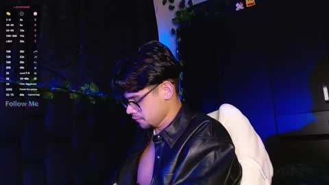 Snapshot of isaac_saenz chatting on 12/20/24, 12:52 Isaac Saenz. online show from 12/20/24, 12:52