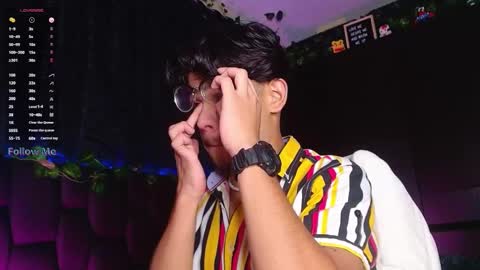 Snapshot of isaac_saenz chatting on 01/18/25, 11:11 Isaac Saenz. online show from 01/18/25, 11:11