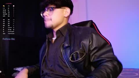 Snapshot of isaac_saenz chatting on 10/28/25, 11:07 Isaac Saenz. online show from 10/28/25, 11:07