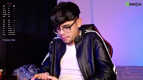 Snapshot of isaac_saenz chatting on 11/08/25, 01:39 Isaac Saenz. online show from 11/08/25, 01:39