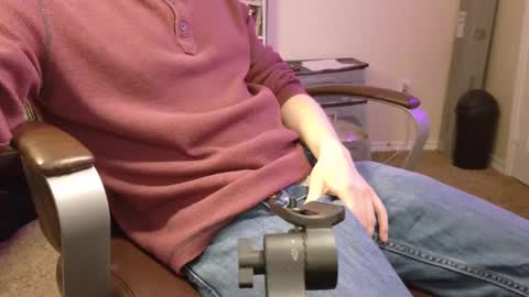 isaac online show from 02/03/25, 10:03