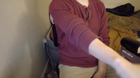 isaac online show from 12/15/25, 01:21