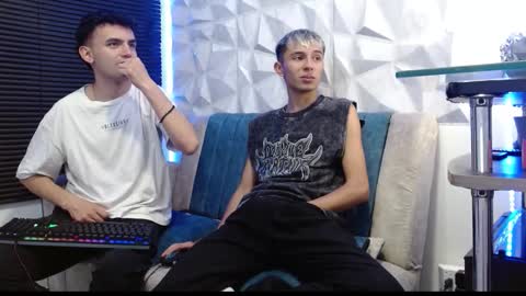 Isaac tan online show from 09/22/25, 12:45