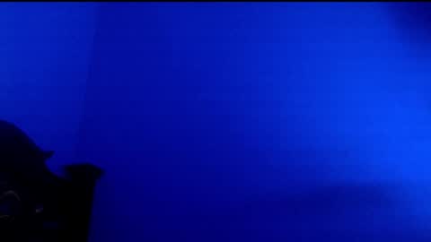 Snapshot of isaaclatino chatting on 03/03/25, 03:41 isaac online show from 03/03/25, 03:41