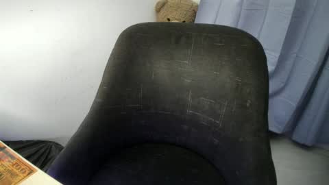 Snapshot of isaaclatino chatting on 09/20/25, 08:04 isaac online show from 09/20/25, 08:04