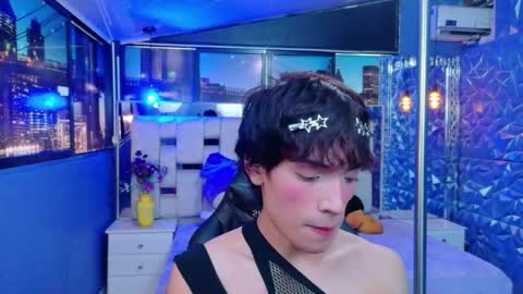 isaacnova online show from 05/31/26, 09:05