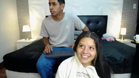 isaak_salomee online show from 06/09/26, 12:17