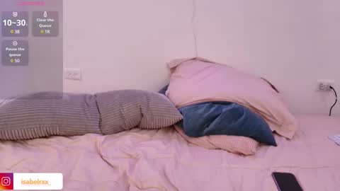 Isabel online show from 03/12/25, 04:19