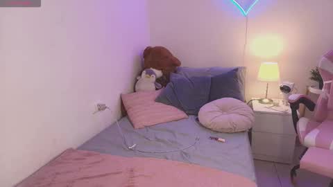 Isabel online show from 12/03/25, 03:36