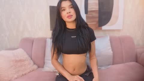 Snapshot of isabela_clark_ chatting on 02/25/26, 11:42 isabela online show from 02/25/26, 11:42