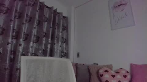 Snapshot of isabela_duran chatting on 11/08/25, 02:45 isabela duran online show from 11/08/25, 02:45