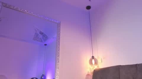 Snapshot of isabela_franco_ chatting on 02/26/26, 11:42 Isabela online show from 02/26/26, 11:42